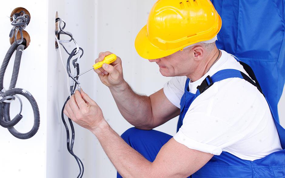 électricien à domicile Cergy